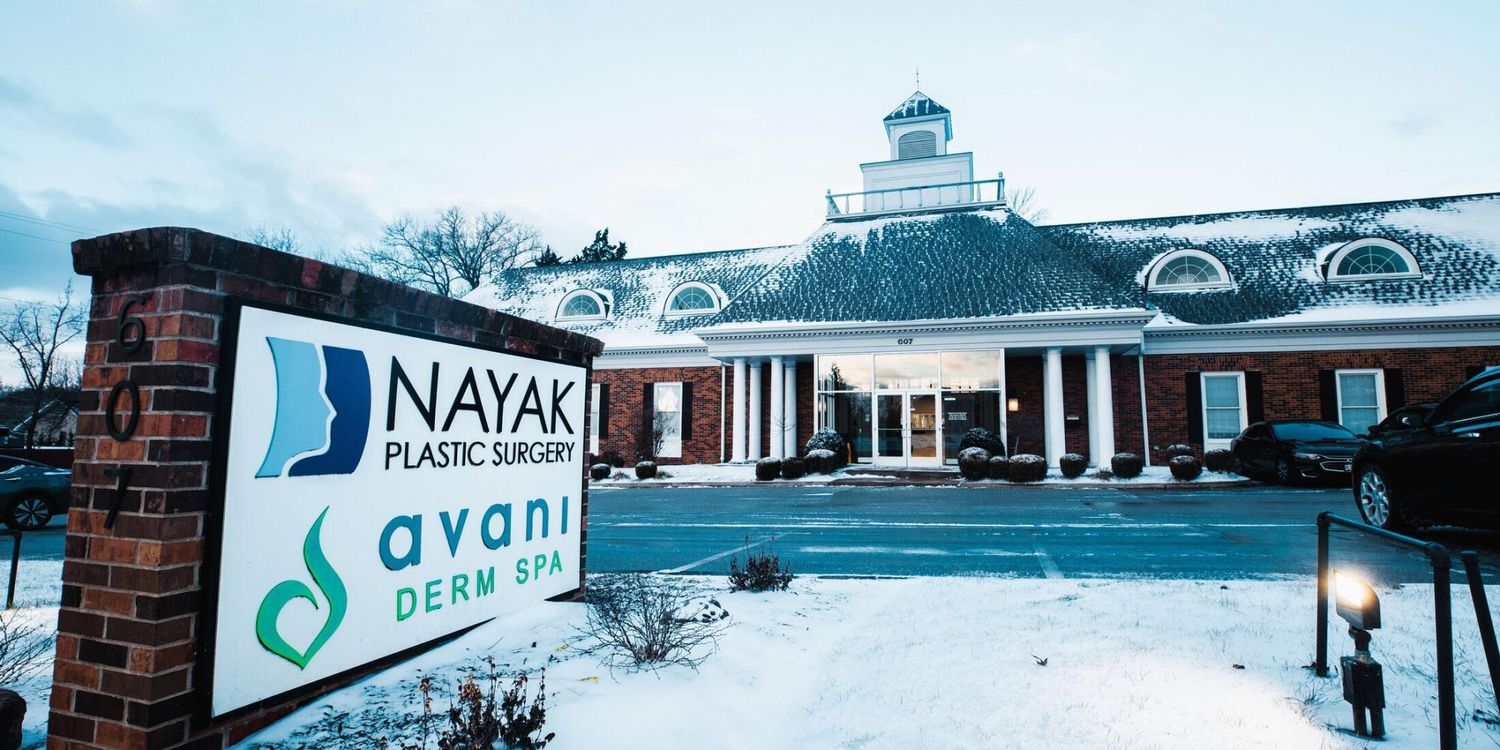 Nayak Plastic Surgery and Avani Derm Spa building.